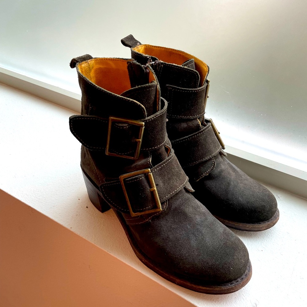 Frye Sabrina double buckle green suede booties